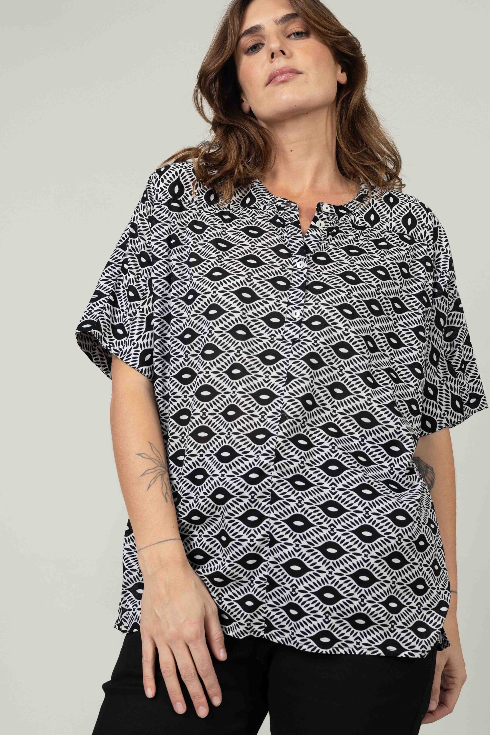 חולצת אלמנט - Occhi – תמונה 2