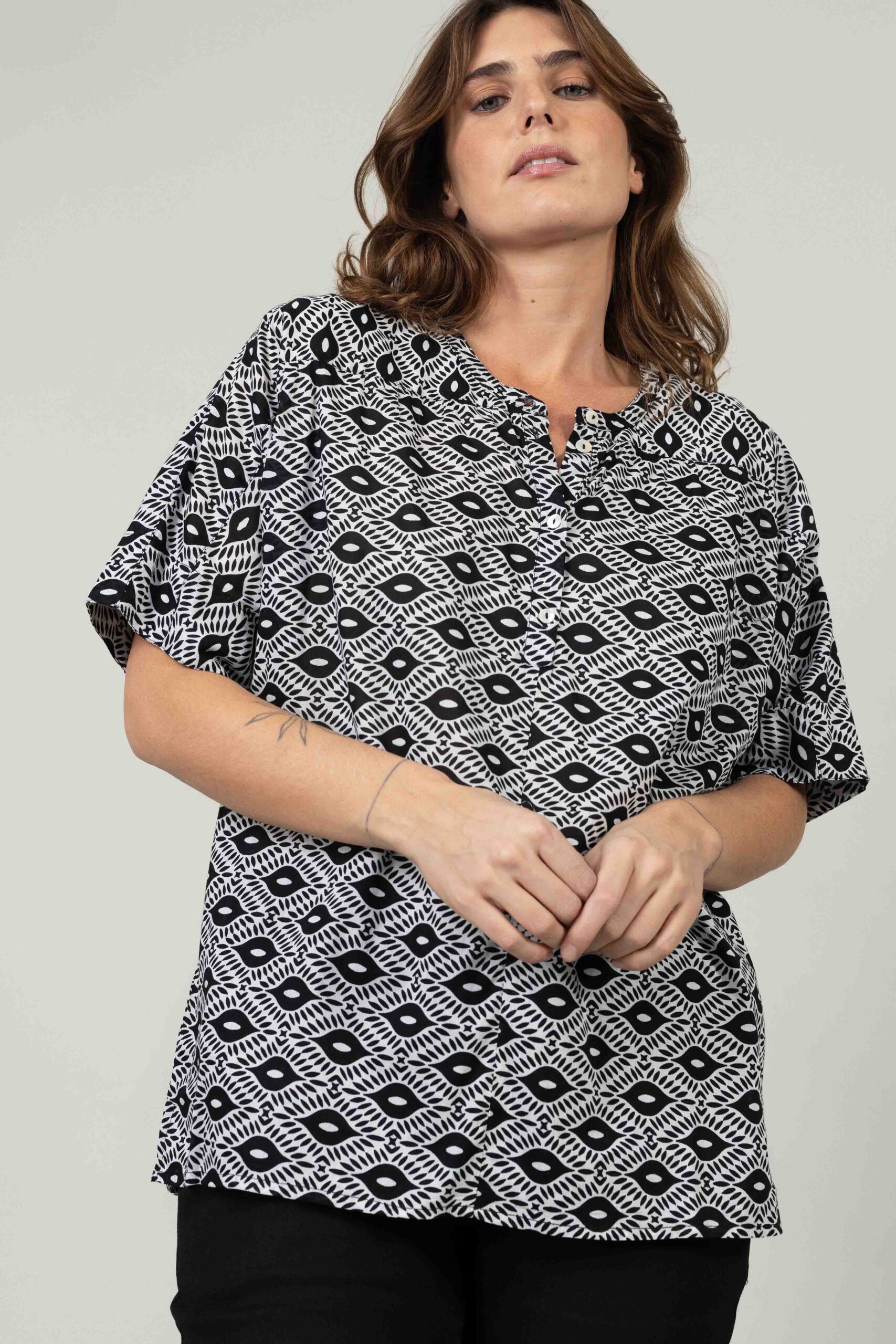 חולצת אלמנט - Occhi – תמונה 3