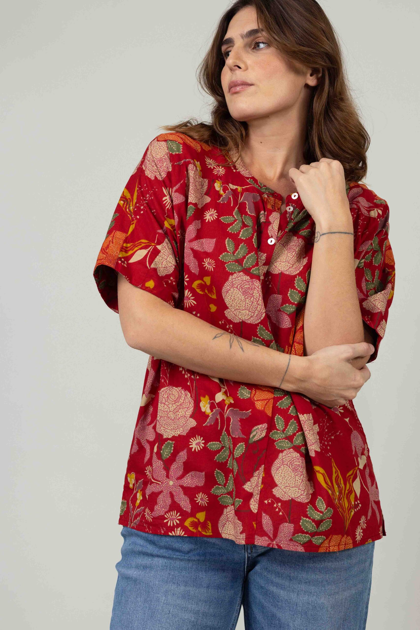 חולצת אלמנט - Fiori Rossi – תמונה 2