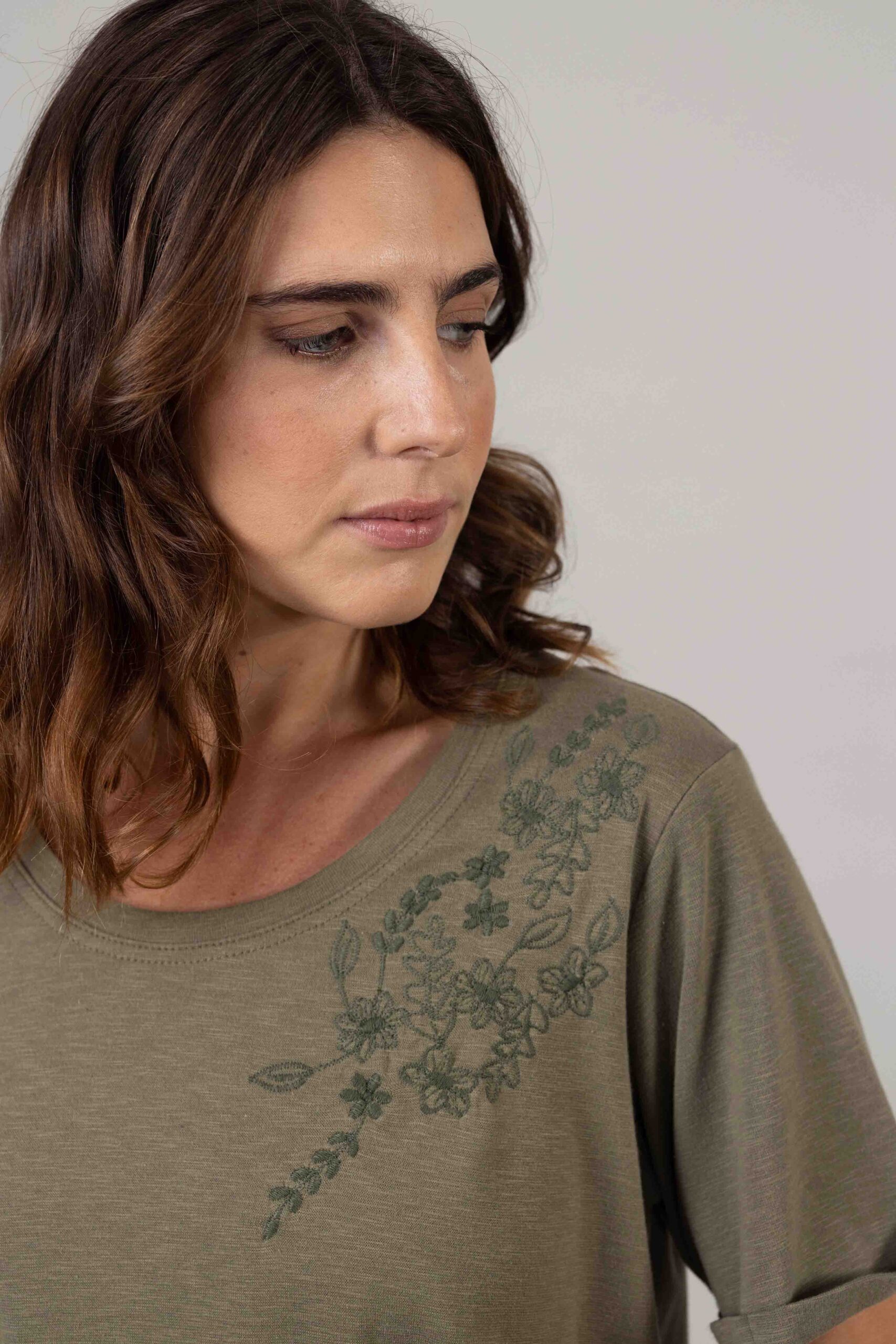 חולצת Olive - Embrosa – תמונה 4