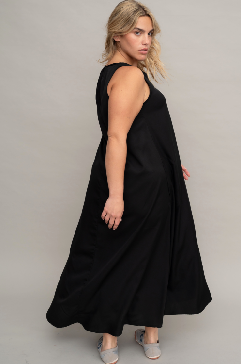 שמלת רוזמיארה - Black – תמונה 2