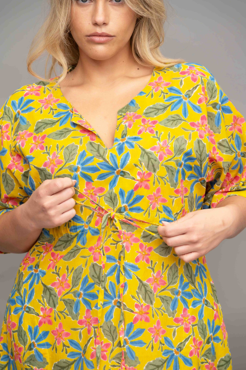 שמלת פנתיאון - Yellow Flowers – תמונה 6