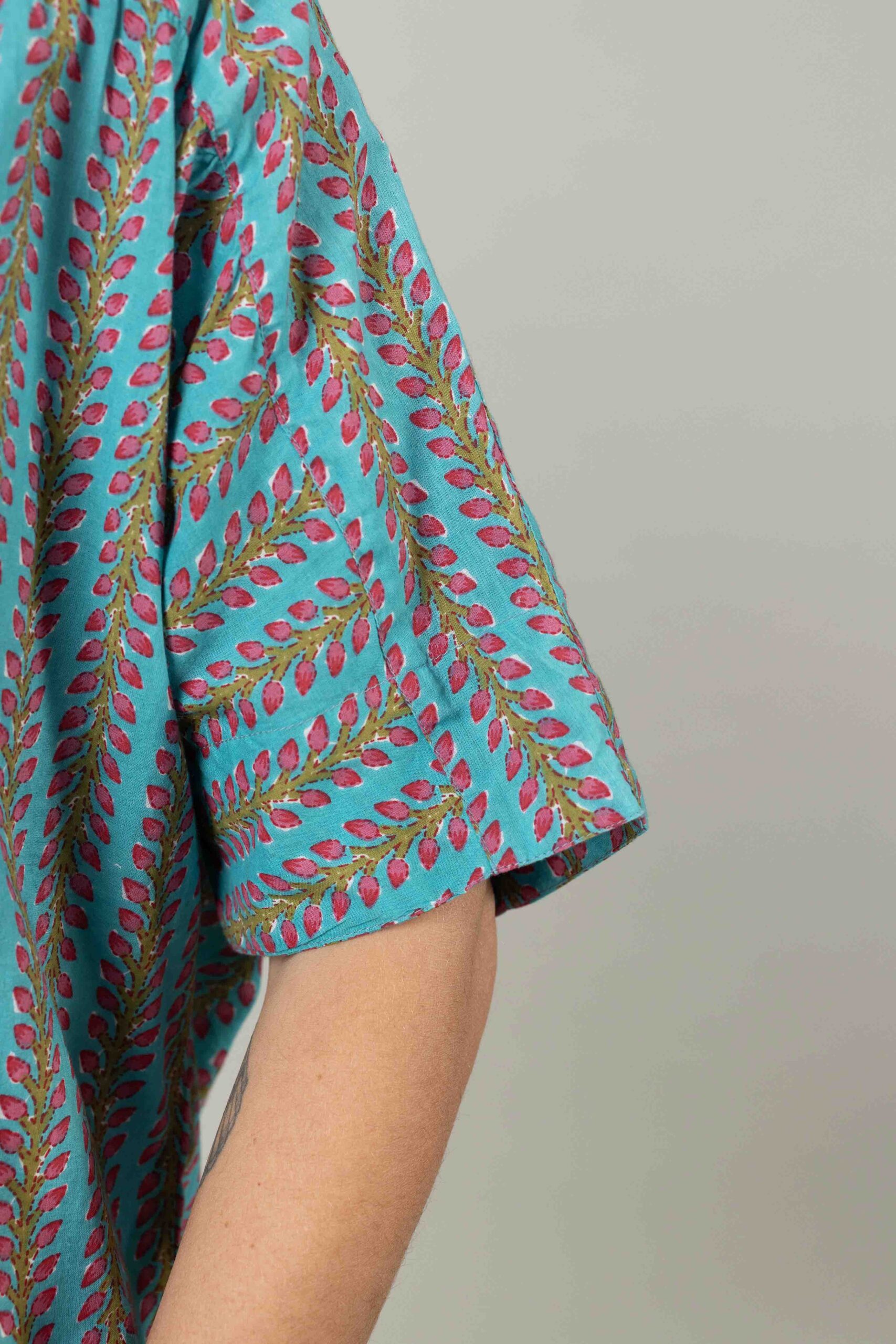 חולצת אלמנט - Tulip Azzurro – תמונה 5