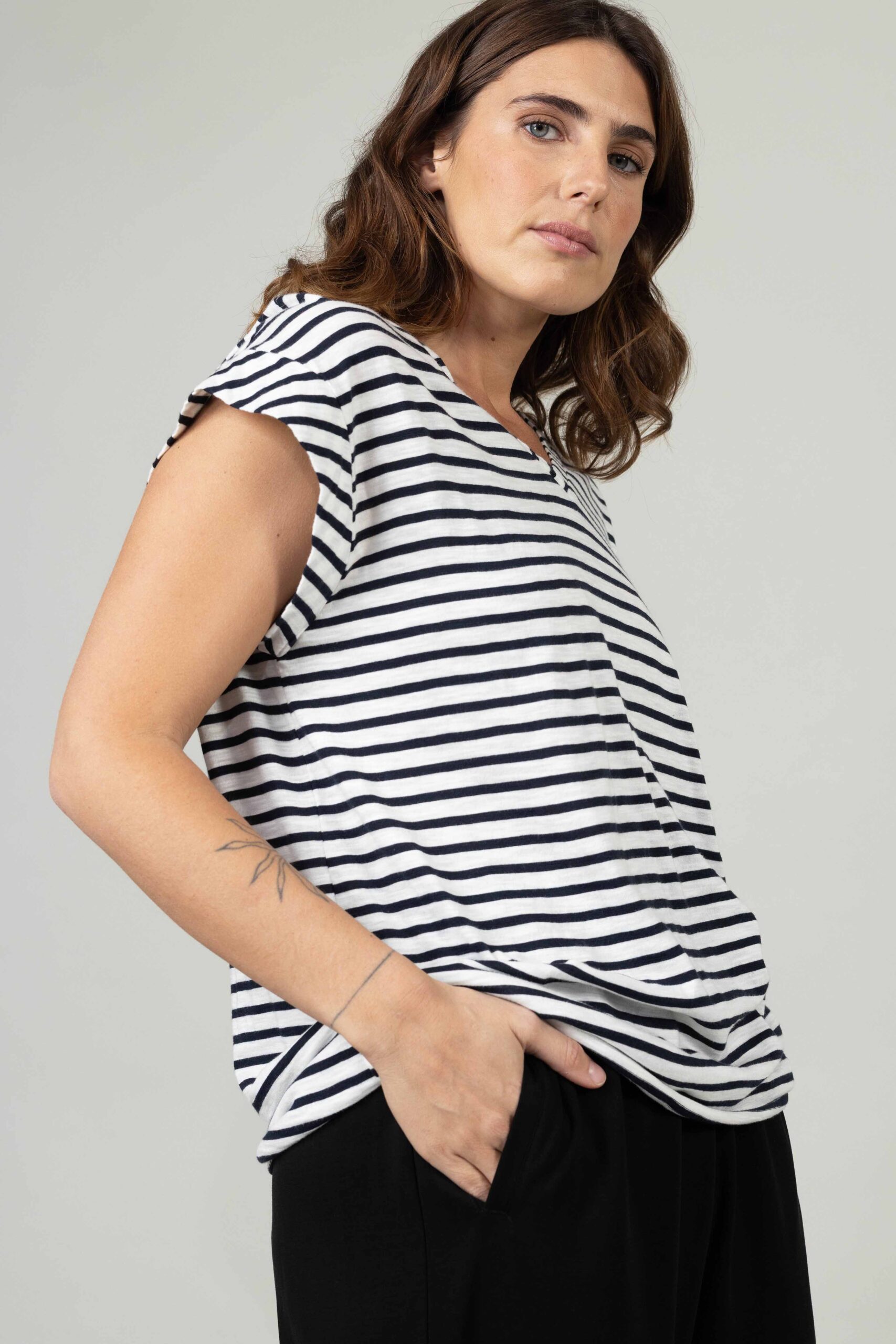 חולצת Candy  - פסים B&W